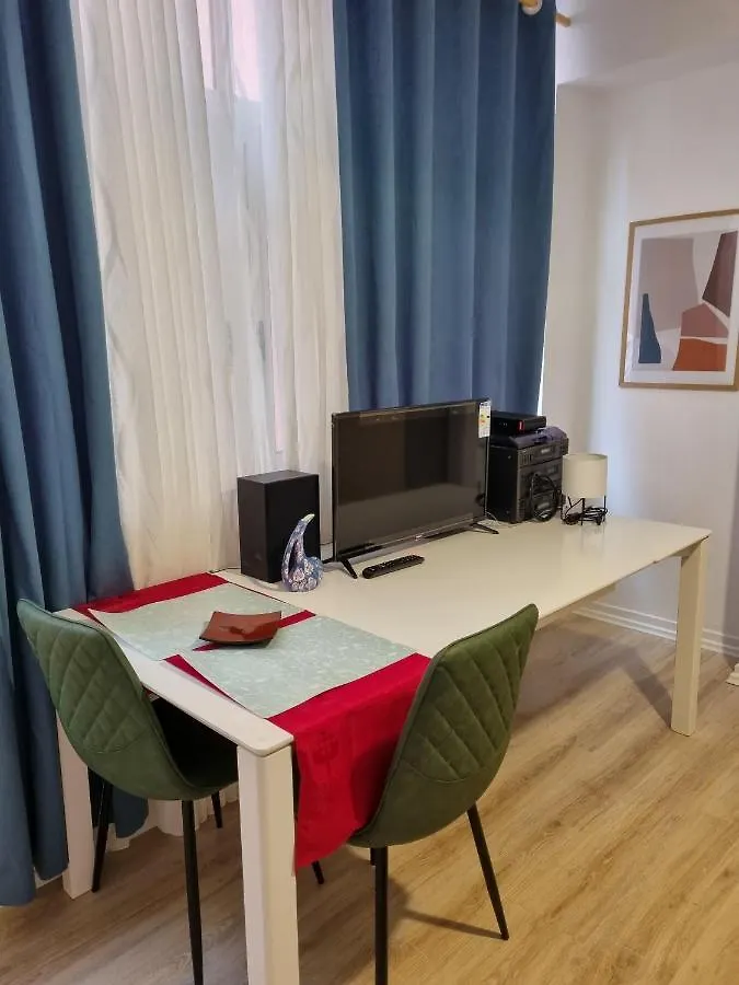 Cozy Apartment In City Center Tirana