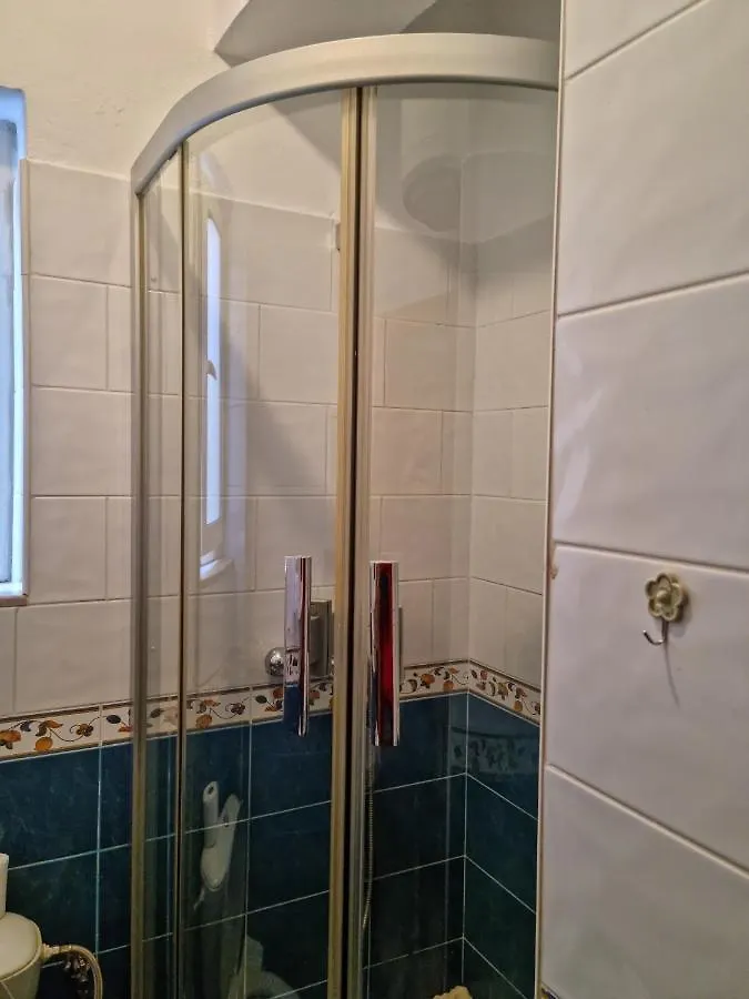 Cozy Apartment In City Center Tirana